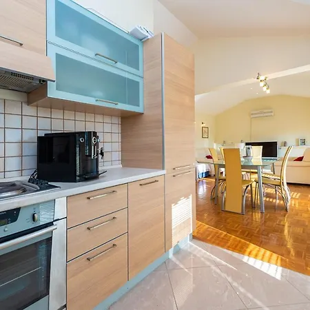 公寓 Luna 扎达尔